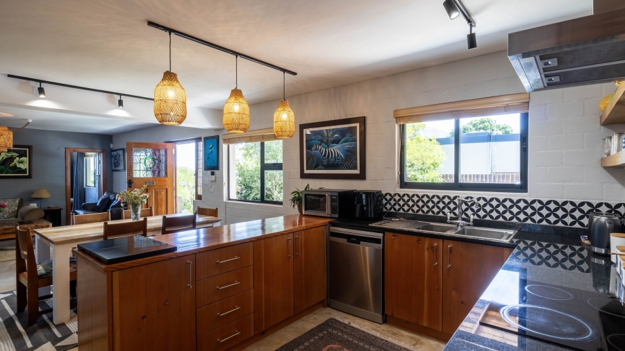 4 Bedroom Property for Sale in San Michel Western Cape